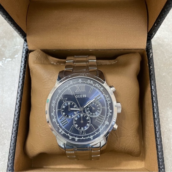 Guess Men's Silver Watch- only worn couple of times. - Picture 2 of 7